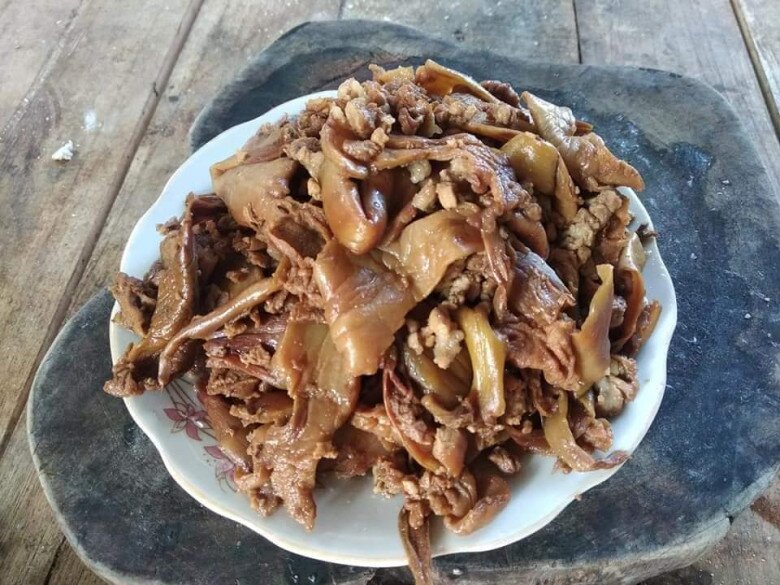 Loại hoa rụng đầy gốc không ai nhặt lại là đặc sản Tây Bắc, đắng nhưng hậu vị ngọt lịm lại cực tốt cho sức khỏe - 5