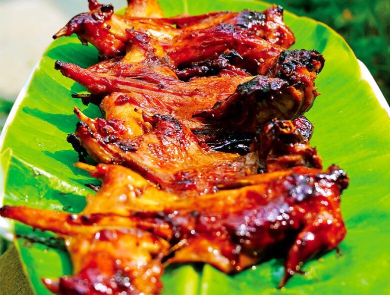 img src/upload/3-2025/images/thuytp/dac-san-trong-long-dat-khien-nhieu-nguoi-so-khiep-via-xua-khong-ai-dam-an-gio-ban-gan-200000-dongkg-hq-1759131888-386-width686height386.jpg /br /
Chuột dừa có thể chế biến thành nhiều món hấp dẫn: từ hấp cơm dân dã, quay chảo béo ngậy đến nướng than hồng thơm lừng. Thịt chuột mềm, ngọt, dậy hương khi kết hợp gia vị. Ăn kèm cơm nếp, xôi dừa hay chấm muối tiêu ớt, chuột dừa mang đến trải nghiệm khó quên.