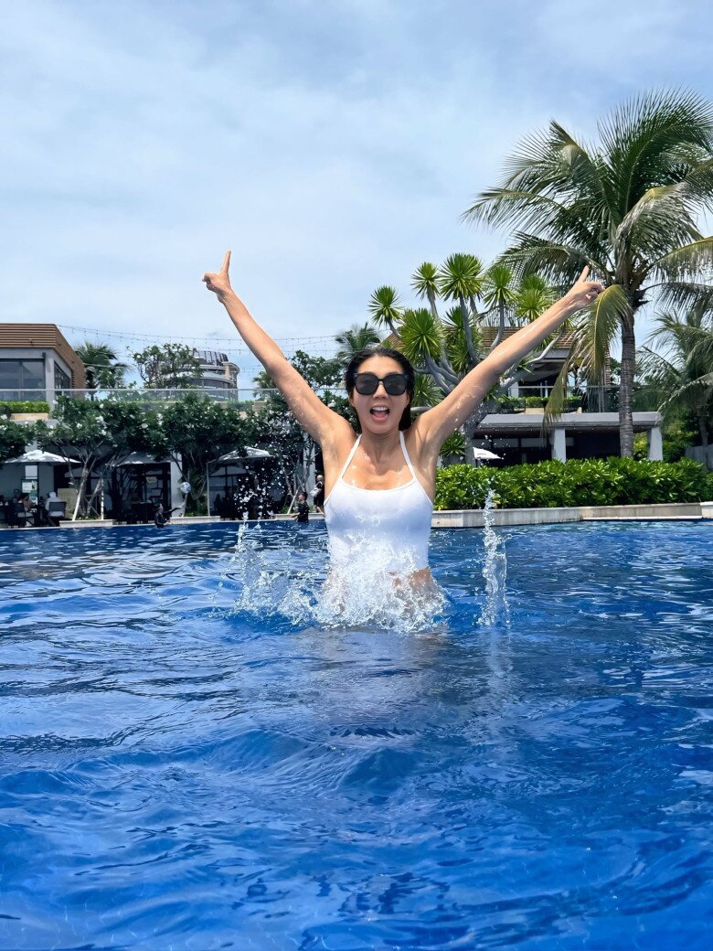 Sao Việt 24h: Lan Phương amp;#34;lột xácamp;#34; sau ly hôn, lúc mềm mại khi nhảy múa, lúc lại mạnh mẽ với cú đá kick boxing - 13