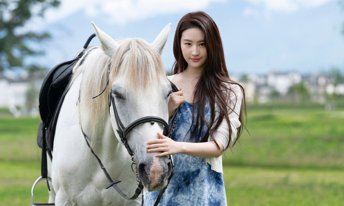 Đến giờ tôi vẫn tâm đắc 4 bài học Lưu Diệc Phi gửi gắm trong 