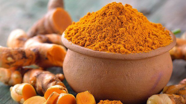 Curcumin từ nghệ có tiềm năng ngăn ngừa ung thư.