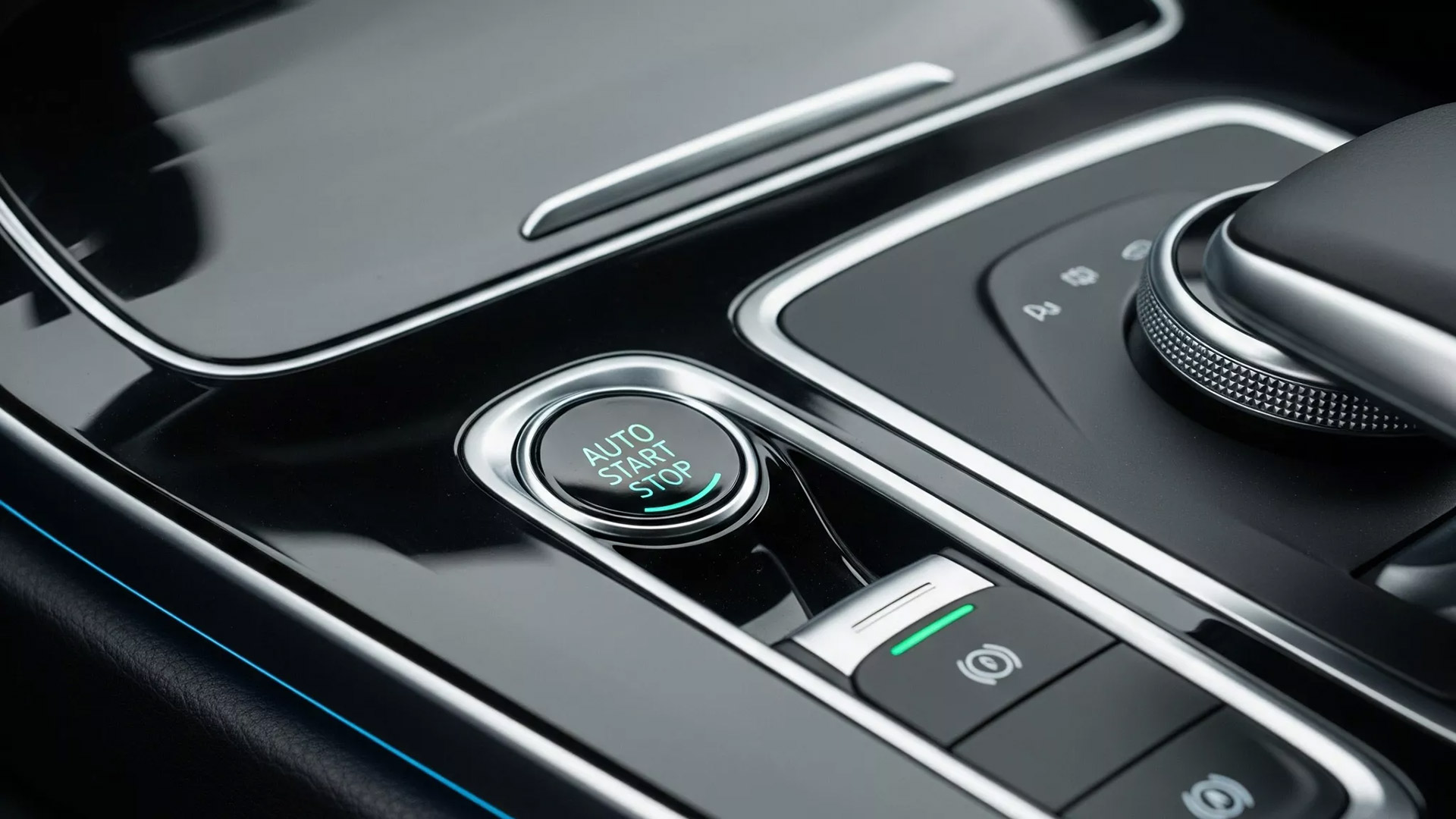 - Ảnh 3. - Ảnh 3.