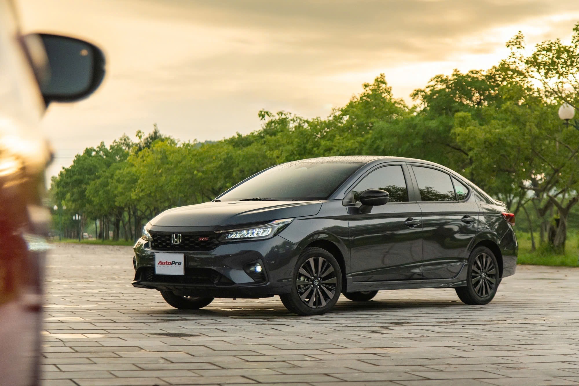 9 xe tạm dẫn đầu bình chọn CCA 2025 sau 1 tuần mở vote: Territory át vía CX-5, CR-V, Lynk & Co 06 áp đảo và những diễn biến khó đoán ở giai đoạn nước rút - Ảnh 2. 9 xe tạm dẫn đầu bình chọn CCA 2025 sau 1 tuần mở vote: Territory át vía CX-5, CR-V, Lynk & Co 06 áp đảo và những diễn biến khó đoán ở giai đoạn nước rút - Ảnh 2.