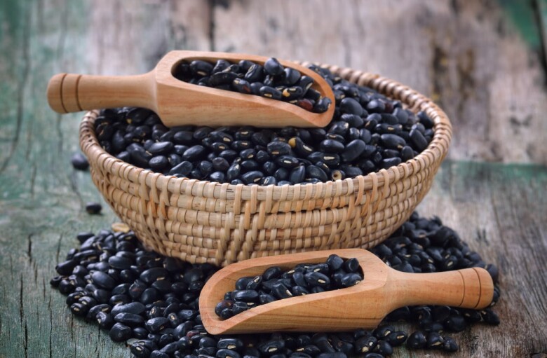Đậu đen là thực phẩm quen thuộc với người Việt.