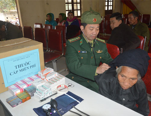 Cuộc thi viết về chủ quyền: Ấm tình quân dân vùng biên - Ảnh 1. Cuộc thi viết về chủ quyền: Ấm tình quân dân vùng biên - Ảnh 1.