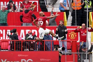 Bên trong vụ chuyển nhượng gây tranh cãi giữa MU và Brentford về Mbeumo