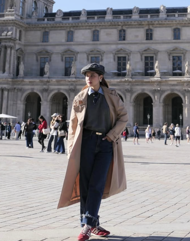 Áo khoác dáng dài tông trung tính, lựa chọn an toàn nhưng đầy khí chất  - Ảnh 1.