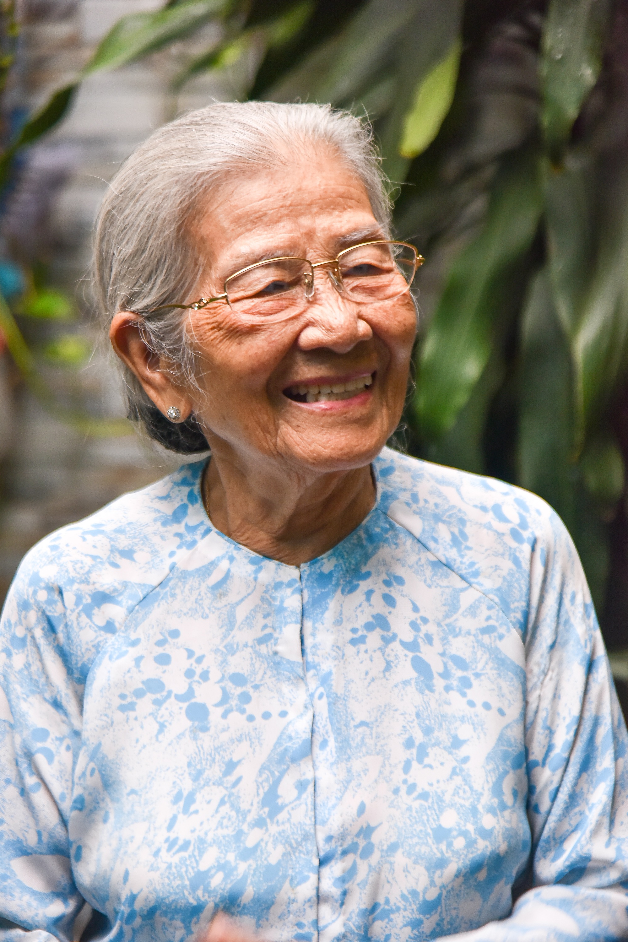 Bà ngoại quốc dân có màn biến hình gây sốt ở tuổi 93, ekip tiết lộ mục đích phía sau- Ảnh 7. Bà ngoại quốc dân có màn biến hình gây sốt ở tuổi 93, ekip tiết lộ mục đích phía sau- Ảnh 7.