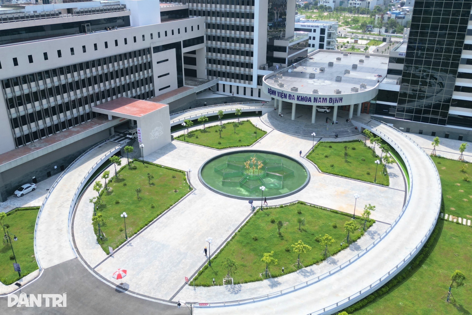 Băn khoăn và kỳ vọng khi ngành Y được mở ra cánh cửa phát triển mới - 1