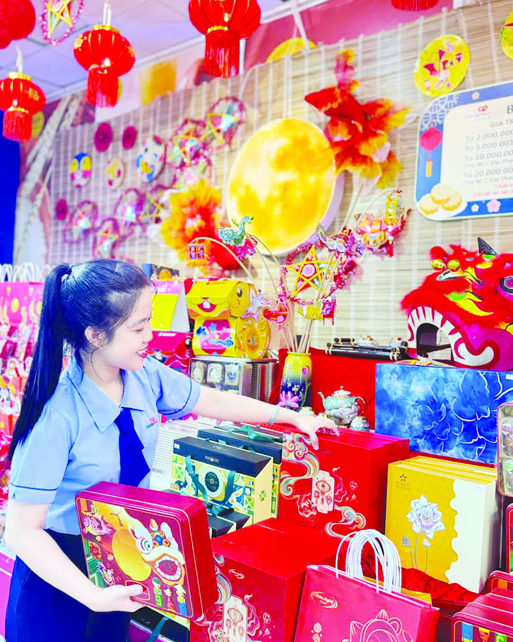 Bánh trung thu “healthy” lên ngôi, hàng Việt chiếm ưu thế- Ảnh 1. Bánh trung thu “healthy” lên ngôi, hàng Việt chiếm ưu thế- Ảnh 1.