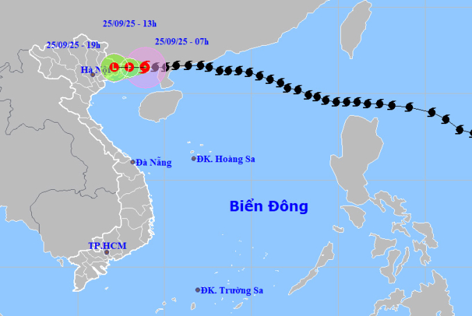 Dự báo đường đi và khu vực ảnh hưởng của bão lúc 7h hôm nay. Ảnh: NCHMF