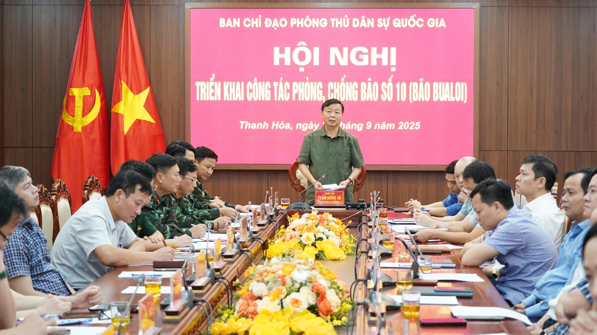 Bão số 10 lưu trên đất liền từ 6 1 Thời gian bão số 10 trên đất liền kéo dài từ 6 - 8 giờ đồng hồ - Ảnh 1.