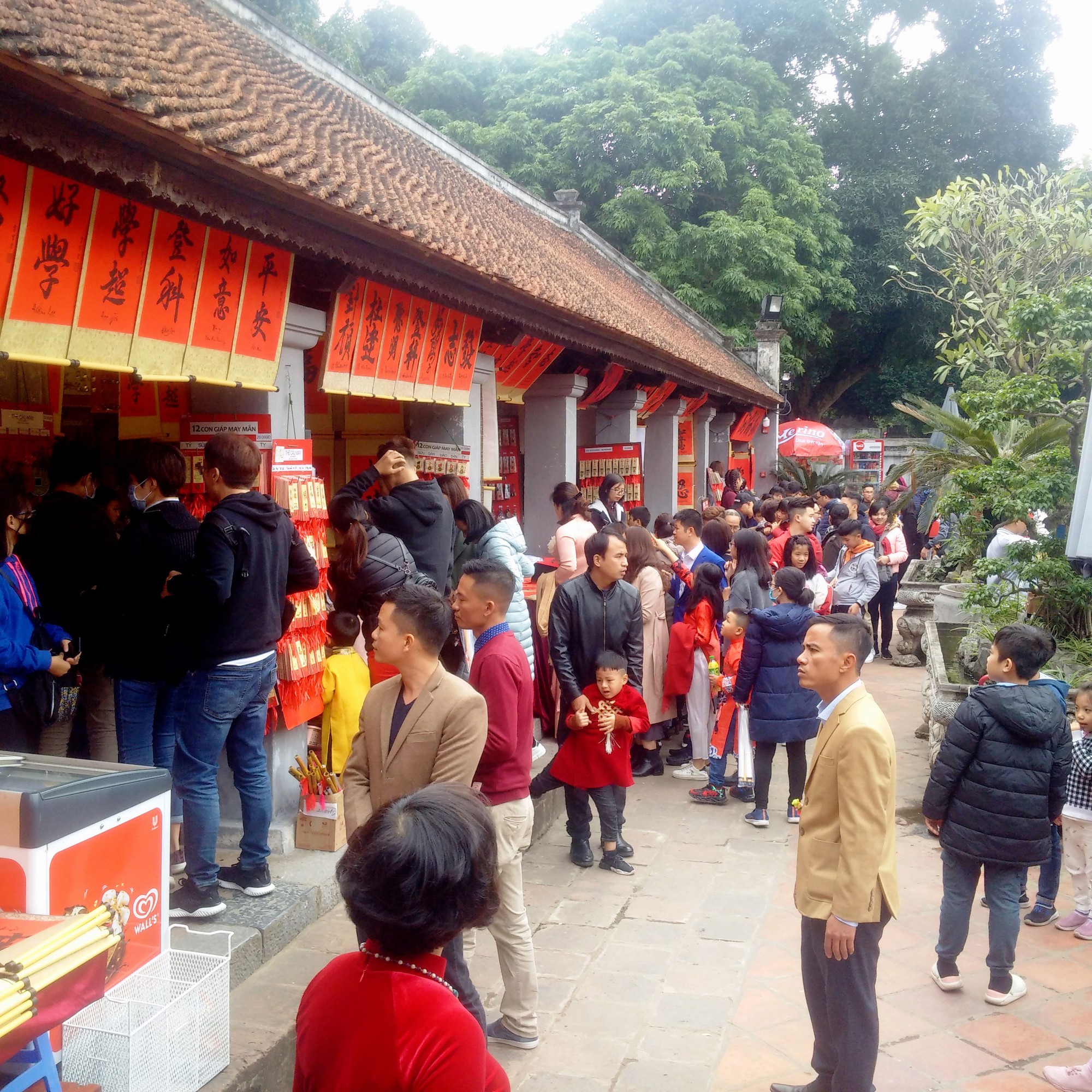 Bảo vệ chủ quyền bằng sức mạnh mềm - Ảnh 1. Bảo vệ chủ quyền bằng sức mạnh mềm - Ảnh 1.