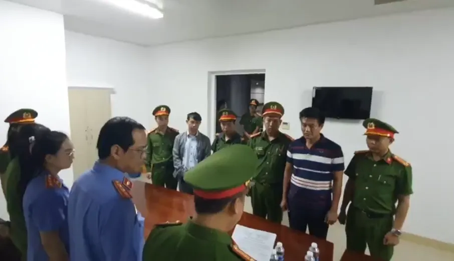 Bắt giam 2 trưởng khoa Bệnh viện Đa khoa vùng Tây Nguyên