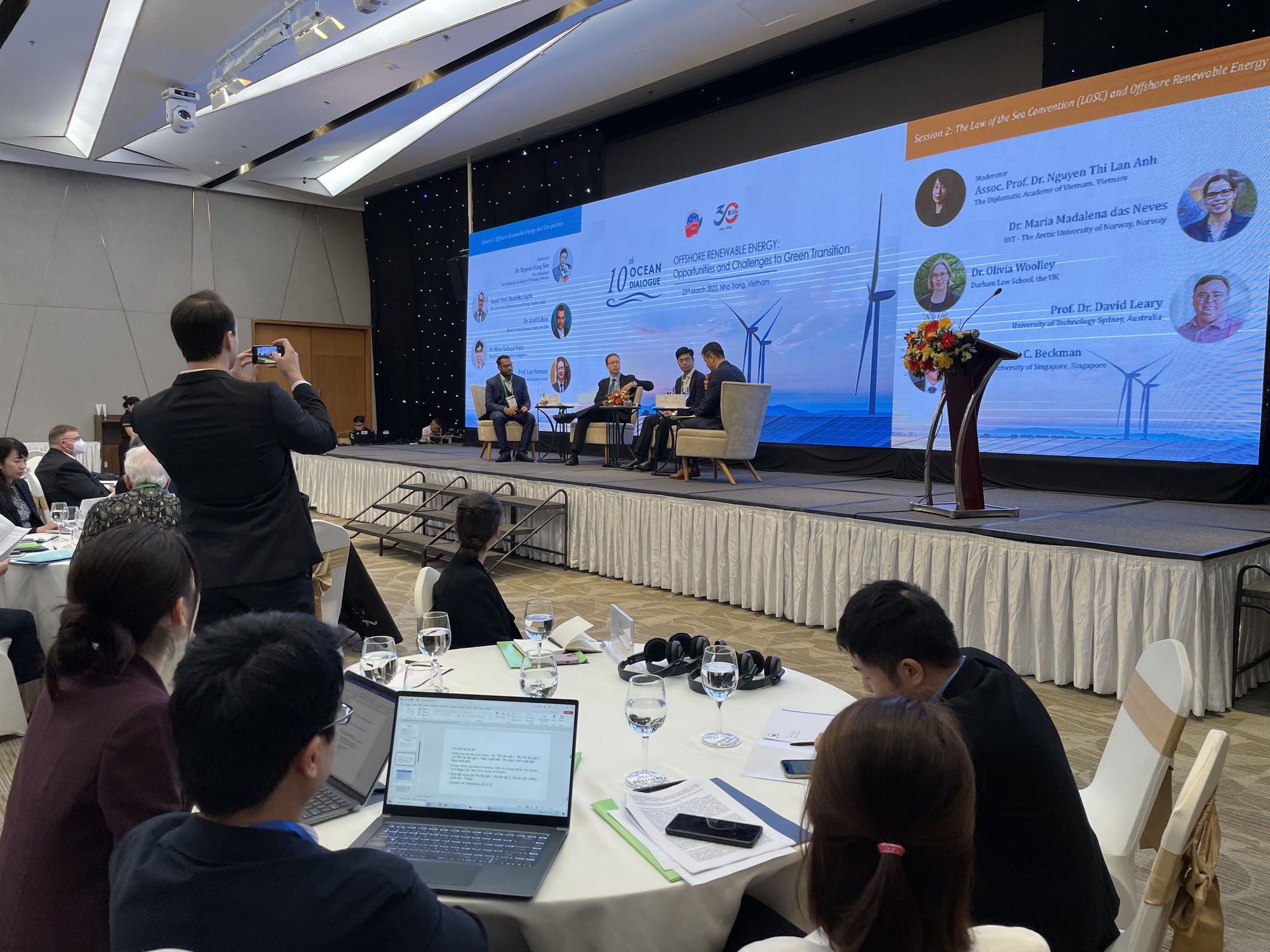 Biển Đông giàu tiềm năng điện gió - Ảnh 1. Biển Đông giàu tiềm năng điện gió - Ảnh 1.