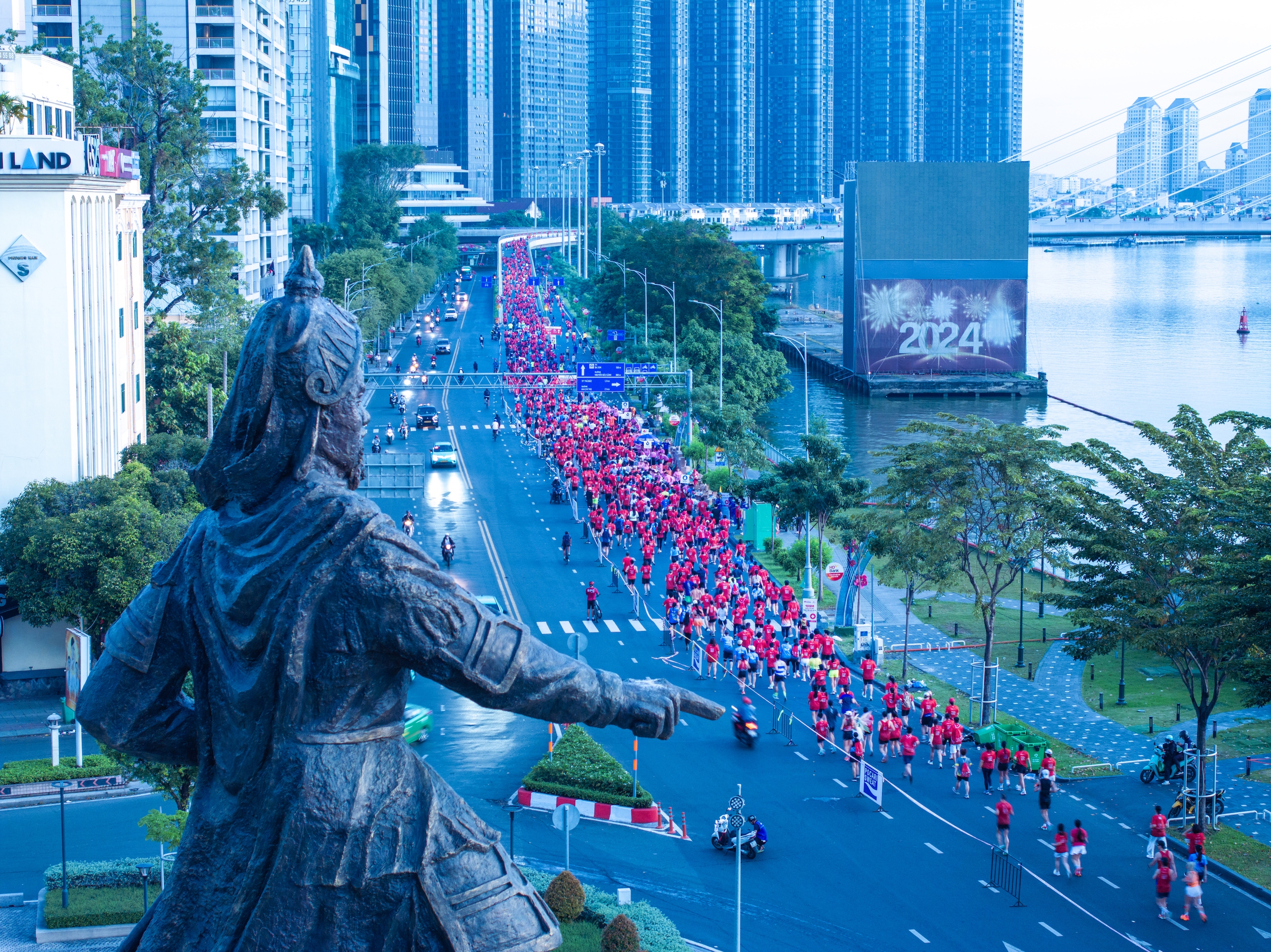 Bước chạy vì một Việt Nam vượt trội 1 Giải Marathon quốc tế TP HCM Techcombank 2025: Bước chạy vì một Việt Nam vượt trội - Ảnh 1.