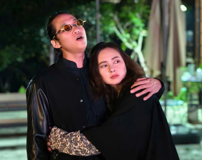 Ca sĩ Khánh Linh và chồng trong một buổi tiệc. Ảnh: Nhân vật cung cấp