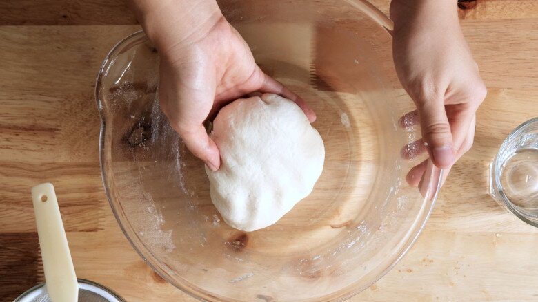 Cách làm bánh Trung thu dẻo nhân thập cẩm truyền thống thơm ngon, chuẩn vị tại nhà 1 Cách làm bánh Trung thu dẻo nhân thập cẩm truyền thống thơm ngon, chuẩn vị tại nhà - 1