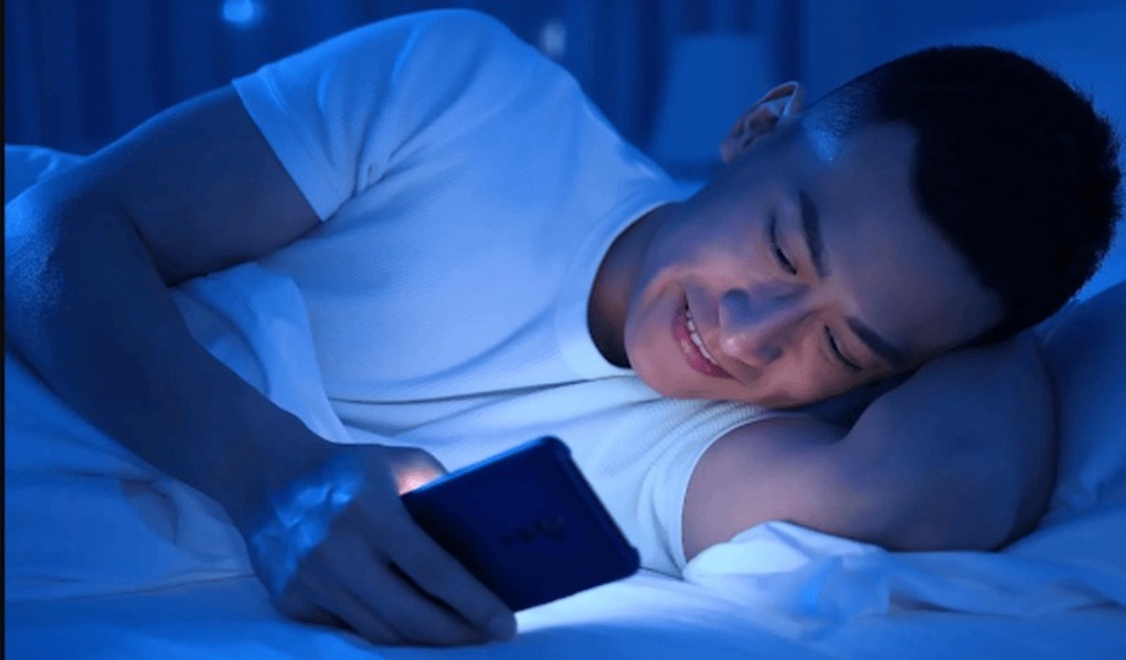 Cái giá âm thầm từ thói quen mỗi tối hầu như ai cũng làm - 1