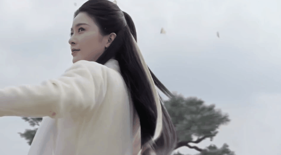 Cái kết của nữ diễn viên đập tiền đi 