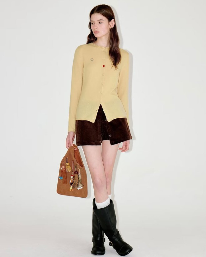 Cardigan, áo len thành xu hướng mới cho mùa thu 2025- Ảnh 1.