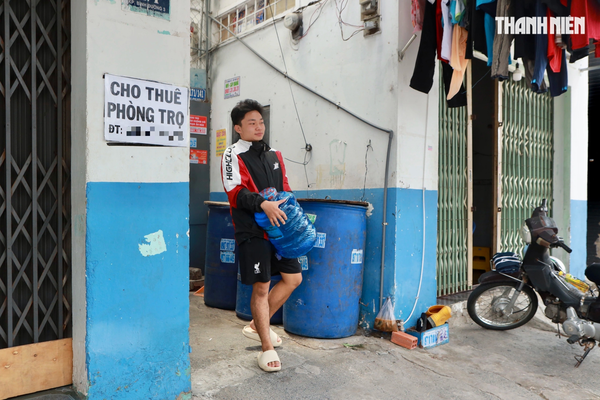 Lao động rời TP.HCM ngày càng nhiều: Chật vật giấc mơ phố thị- Ảnh 1.