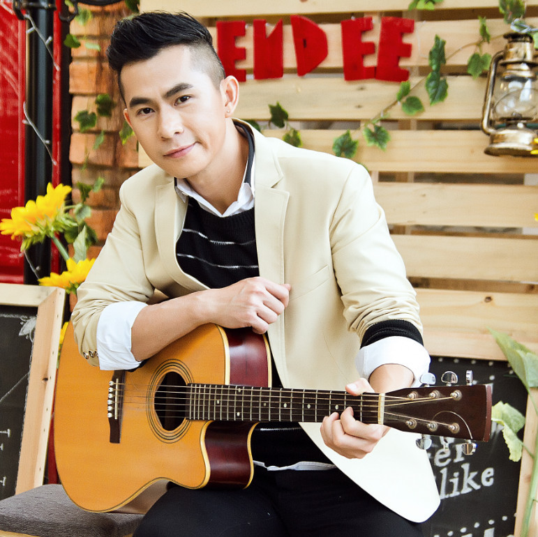 "Ông vua miền Tây" từng đem bao tải đi đựng tiền cát-xê, điêu đứng vì tài sản tiêu tan do chơi chứng khoán - Ảnh 5. "Ông vua miền Tây" từng đem bao tải đi đựng tiền cát-xê, điêu đứng vì tài sản tiêu tan do chơi chứng khoán - Ảnh 5.