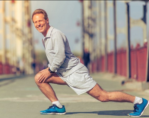 45 chưa phải là già: Chỉ cần đàn ông còn giữ được 4 cái ‘nhanh’ này- Ảnh 1. 45 chưa phải là già: Chỉ cần đàn ông còn giữ được 4 cái ‘nhanh’ này- Ảnh 1.