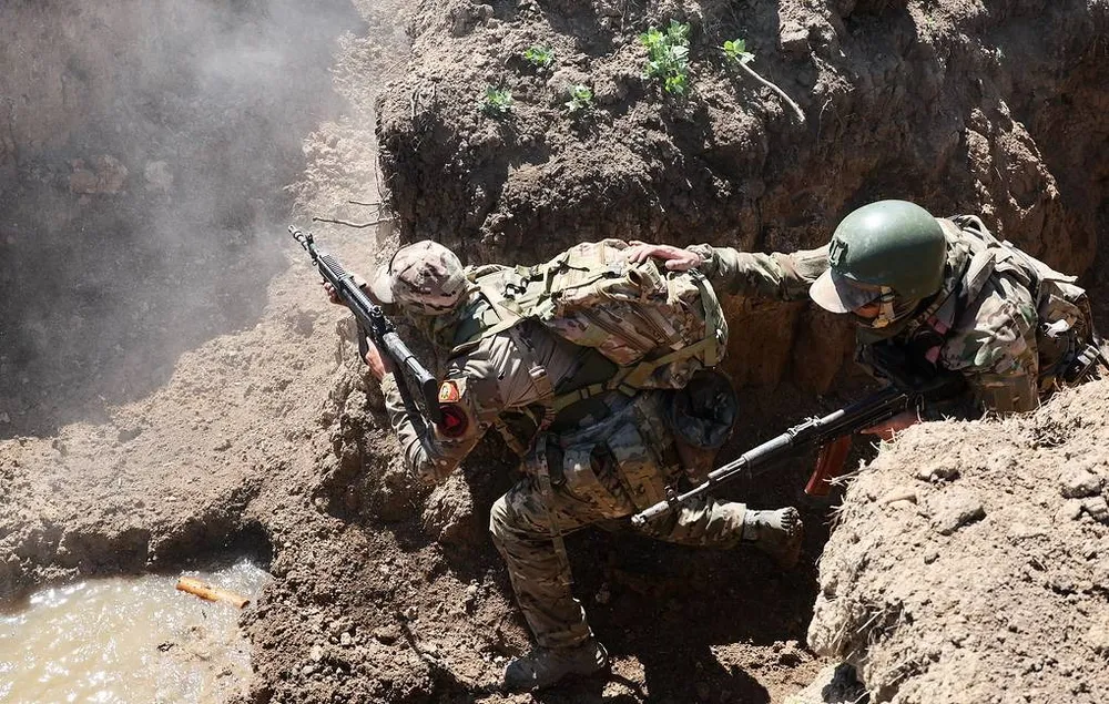 Binh sĩ Nga trên chiến trường Ukraine. Ảnh: TASS 2.jpg