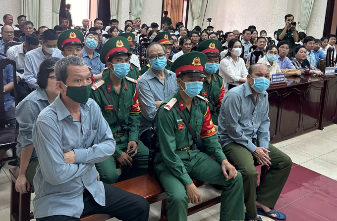 Các bị cáo tại phiên tòa hồi tháng 6. Ảnh: Nhung Nguyễn