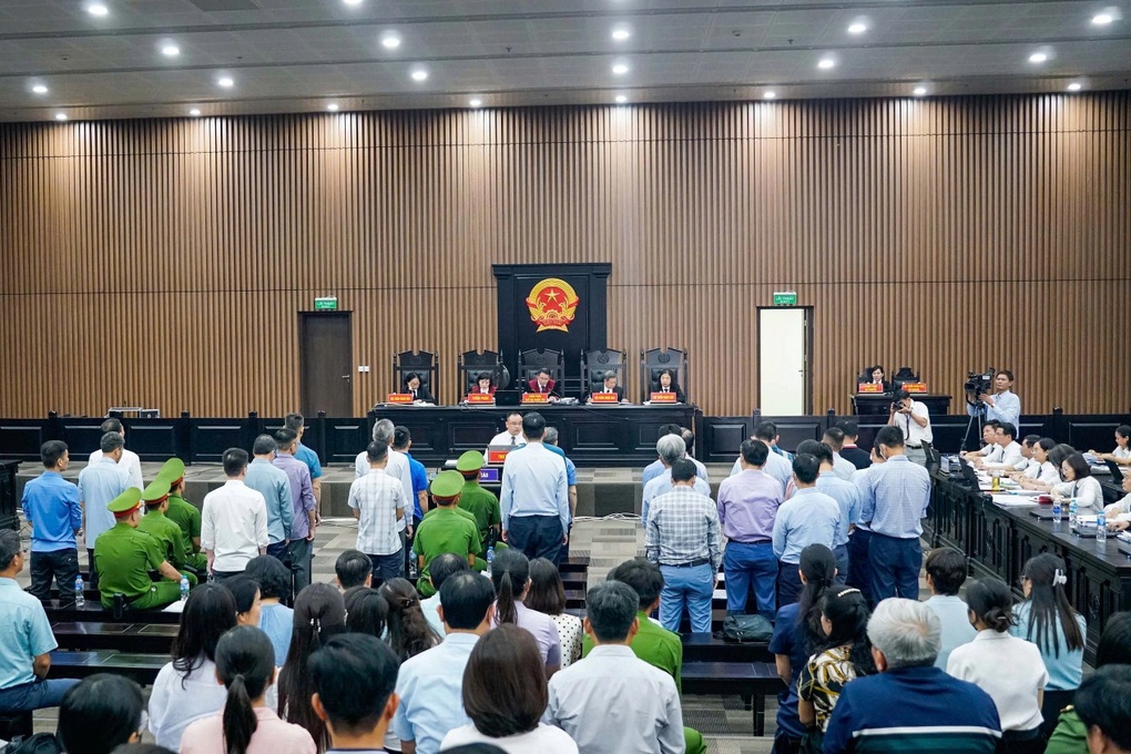 Chủ tịch Tập đoàn Thuận An khai lý do được thi công dự án cầu Vĩnh Tuy 2 - 1