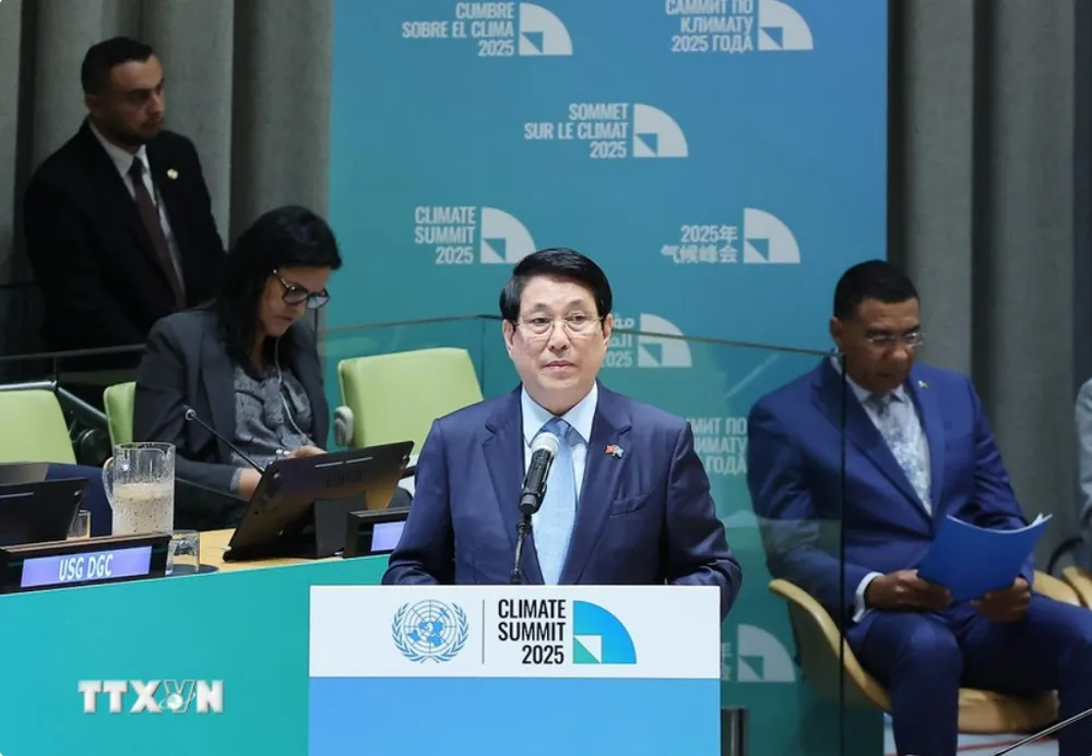 Chủ tịch nước Lương Cường phát biểu tại sự kiện cấp cao toàn cầu đặc biệt về Hành động khí hậu. Ảnh: Lâm Khánh/TTXVN chu-tich-nuoc-luong-cuong-phat-bieu-tai-hoi-nghi-cap-cao-ve-hanh-dong-khi-hau.jpg