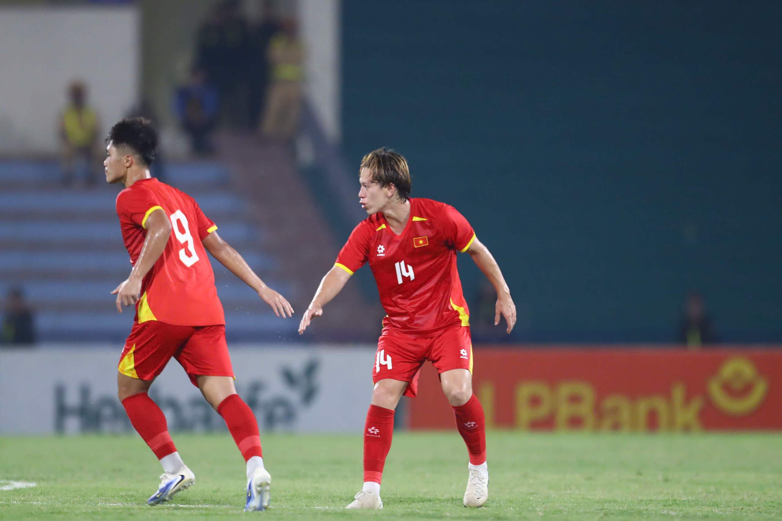 Con đường Lê Viktor đang đi sẽ giúp Trần Thành Trung chinh phục U.23 Việt Nam- Ảnh 1. Con đường Lê Viktor đang đi sẽ giúp Trần Thành Trung chinh phục U.23 Việt Nam- Ảnh 1.