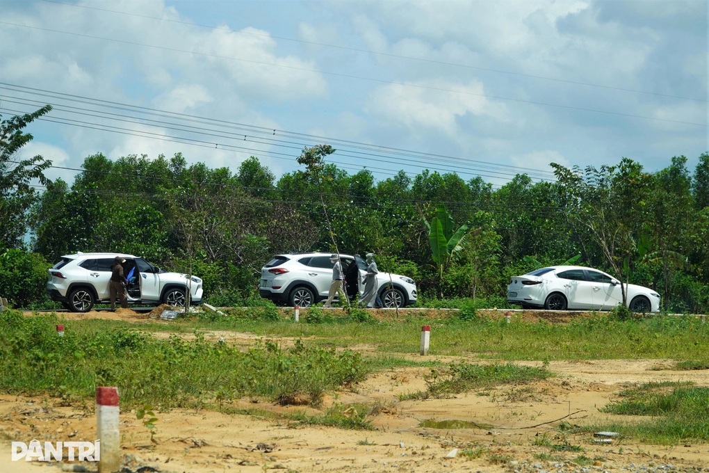 Công an vào cuộc vụ sốt đất ở Hà Tĩnh - 1