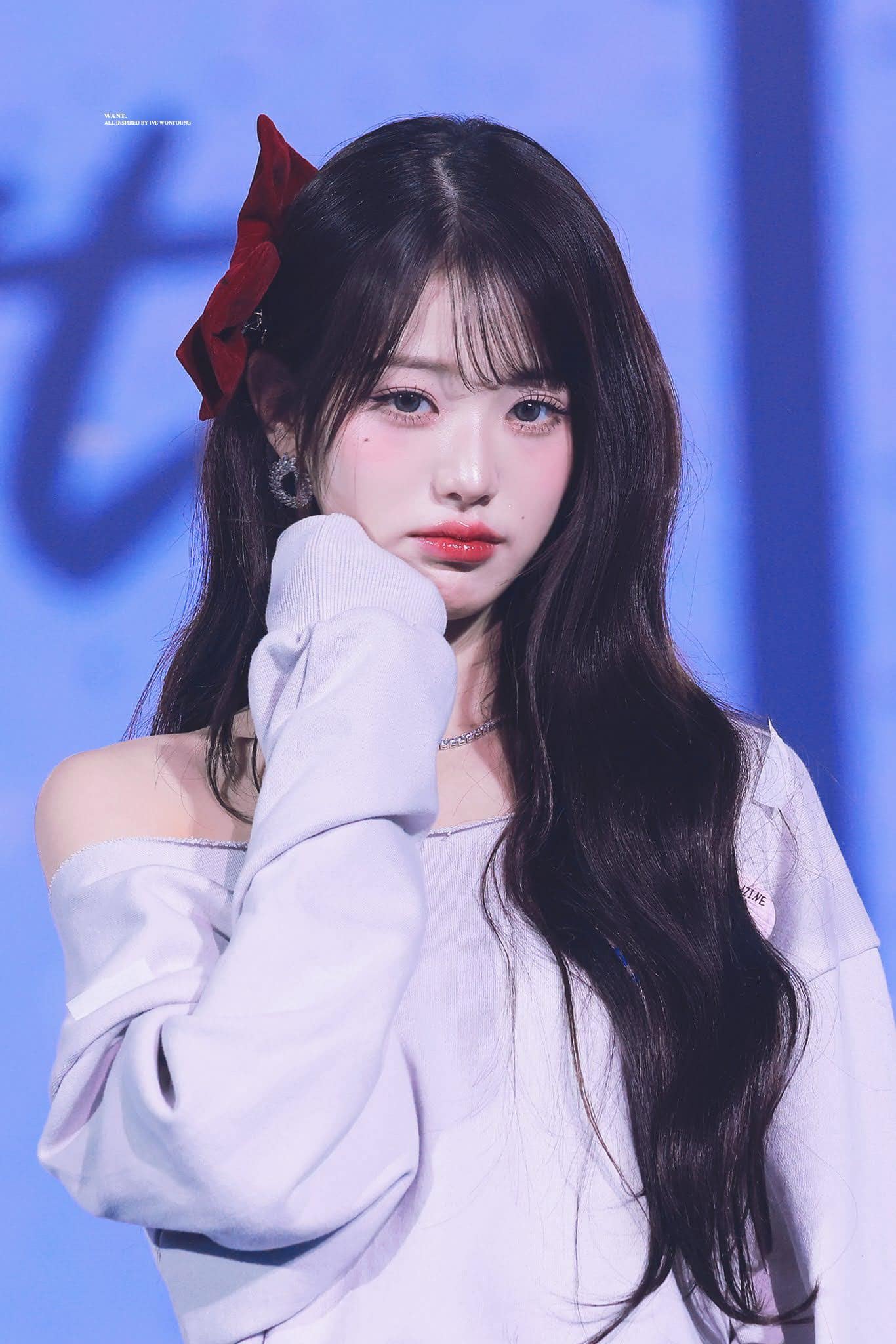 “Công chúa Kpop” bị tố tâm cơ, lúc nào cũng lăm le giật spotlight của đồng nghiệp- Ảnh 1.