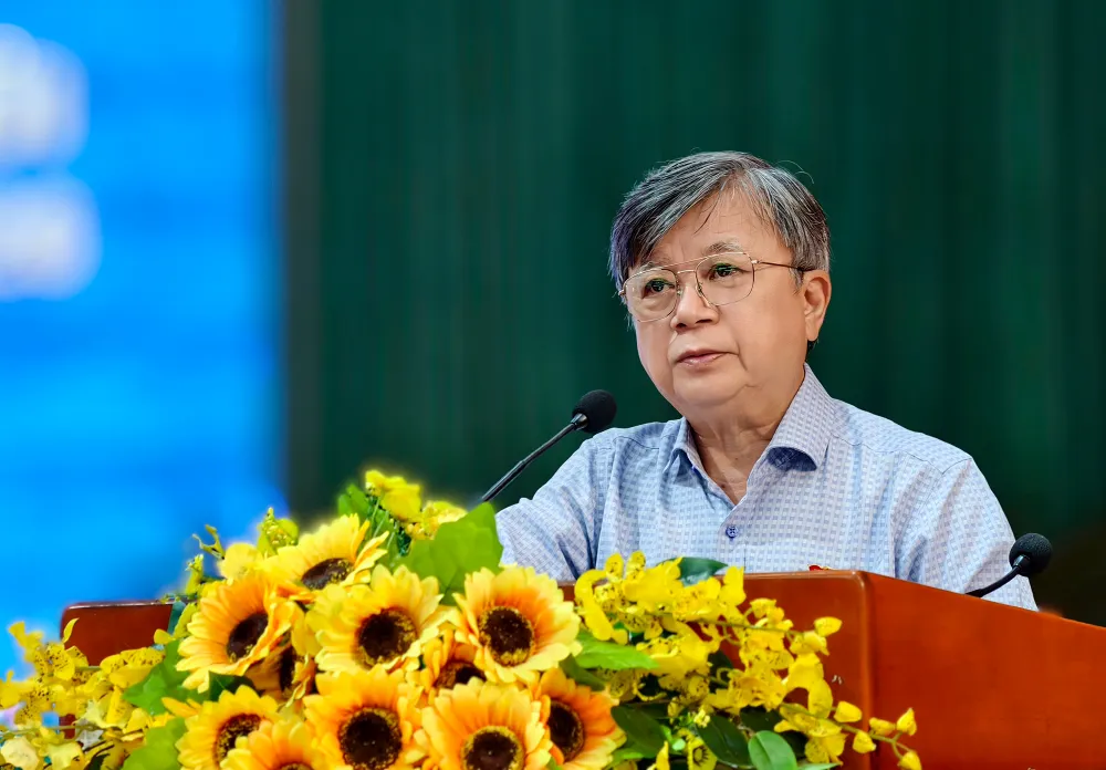 Ông Trương Trọng Nghĩa phát biểu tại hội nghị. Ảnh: HT cu-tri-xa-binh-chanh-cu-buc-xuc-vi-du-an-treo-lien-quan-den-ba-truong-my-lan-0.jpg