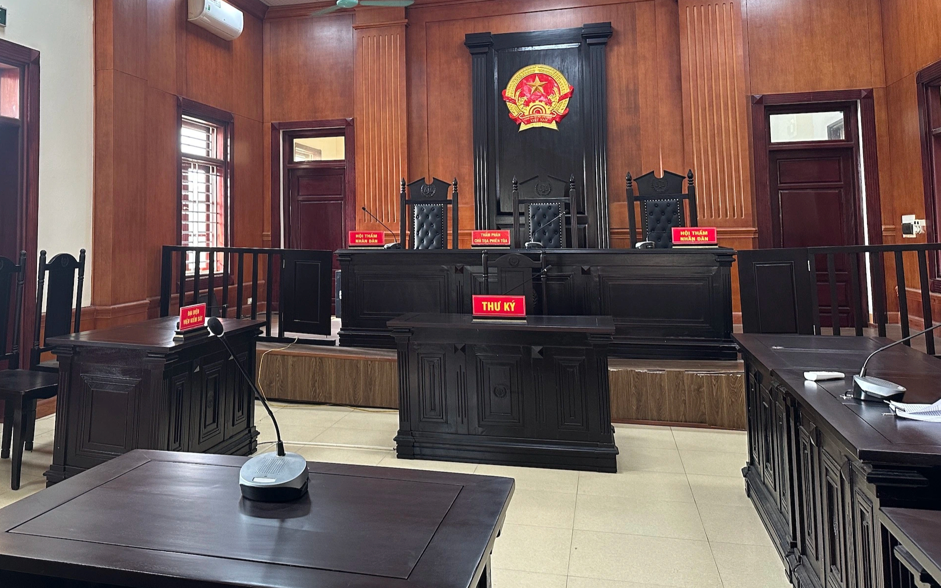 'Cuộc chiến' pháp lý giữa 2 vợ chồng giành quyền nuôi con sau ly hôn- Ảnh 1.