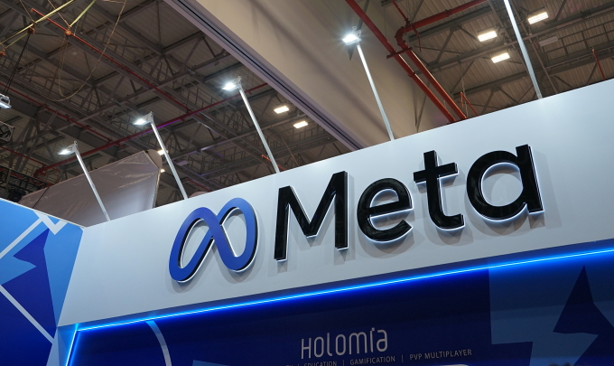 Logo Meta tại một sự kiện ở TP HCM tháng 5/2025. Ảnh: Bảo Lâm