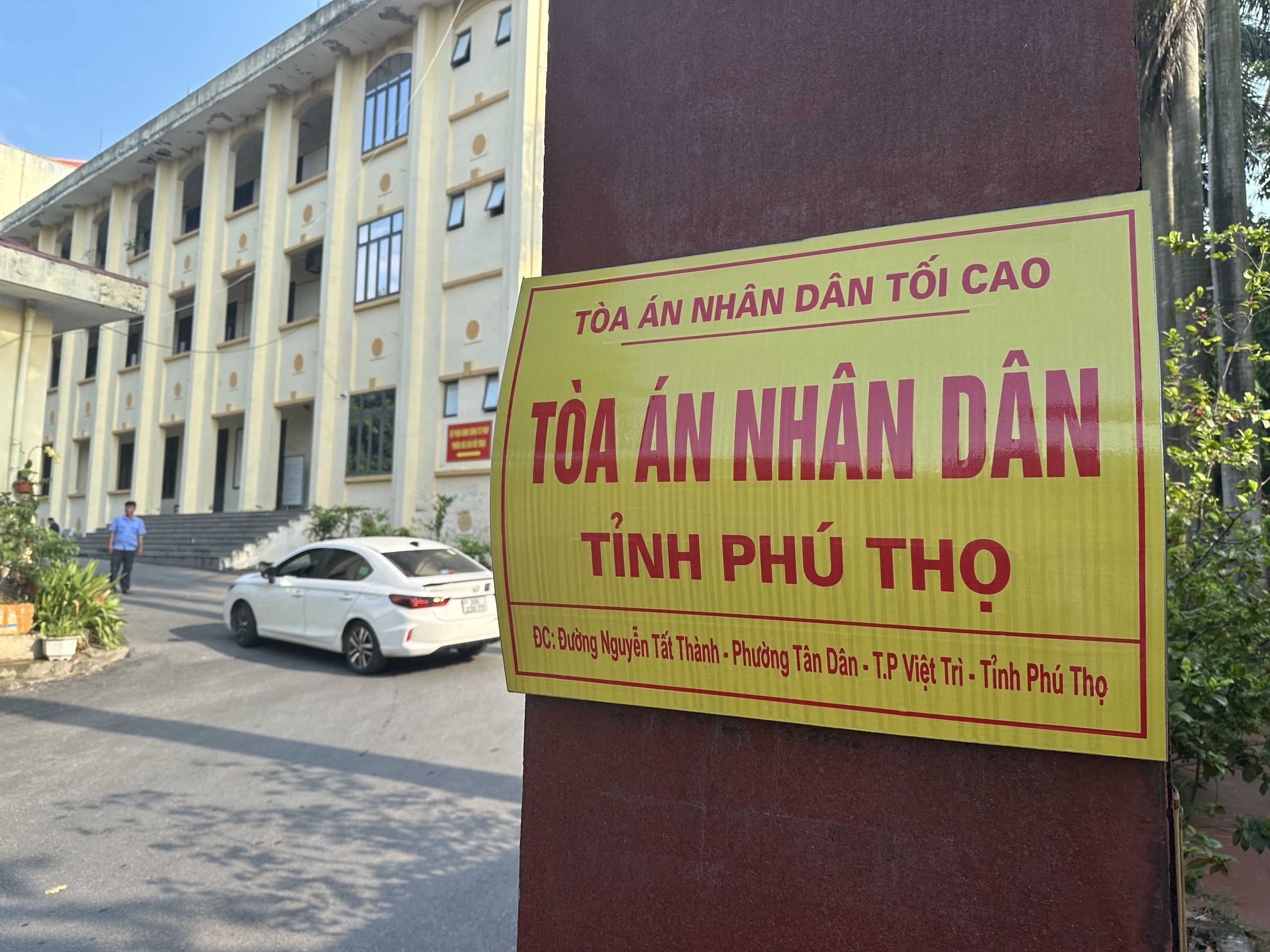 11 anh em kiện chia đất: 'Đất đai giá trị, nhưng tình anh em mới thiêng liêng' - Ảnh 1.