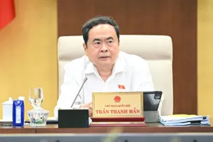 Chủ tịch Quốc hội: Không thể tuyển viên chức vào là ở trong bộ máy suốt đời