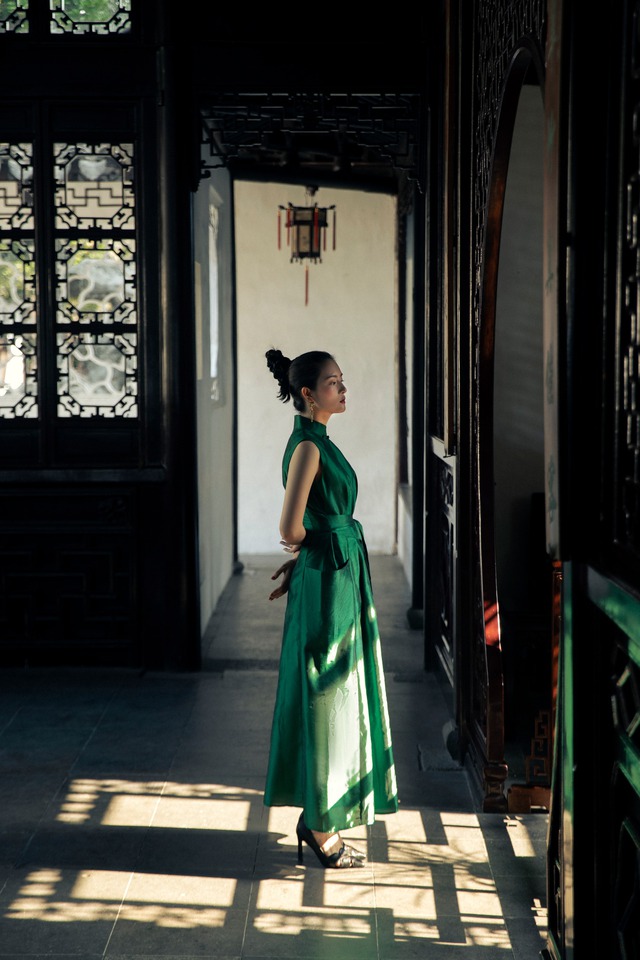 Đến Giang Nam với những bộ cánh du lịch 'ăn ảnh' không thể bỏ qua- Ảnh 7.