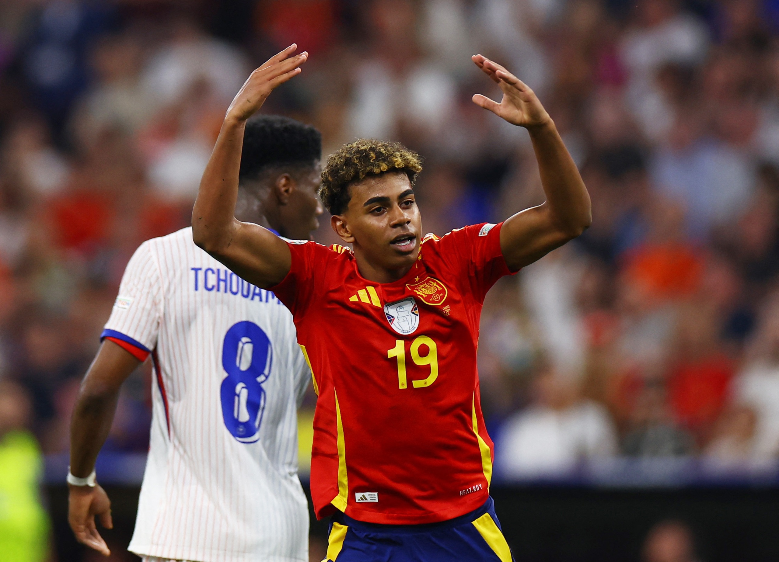 Điểm lại 5 trận chung kết hay nhất lịch sử Euro - Ảnh 1. Điểm lại 5 trận chung kết hay nhất lịch sử Euro - Ảnh 1.