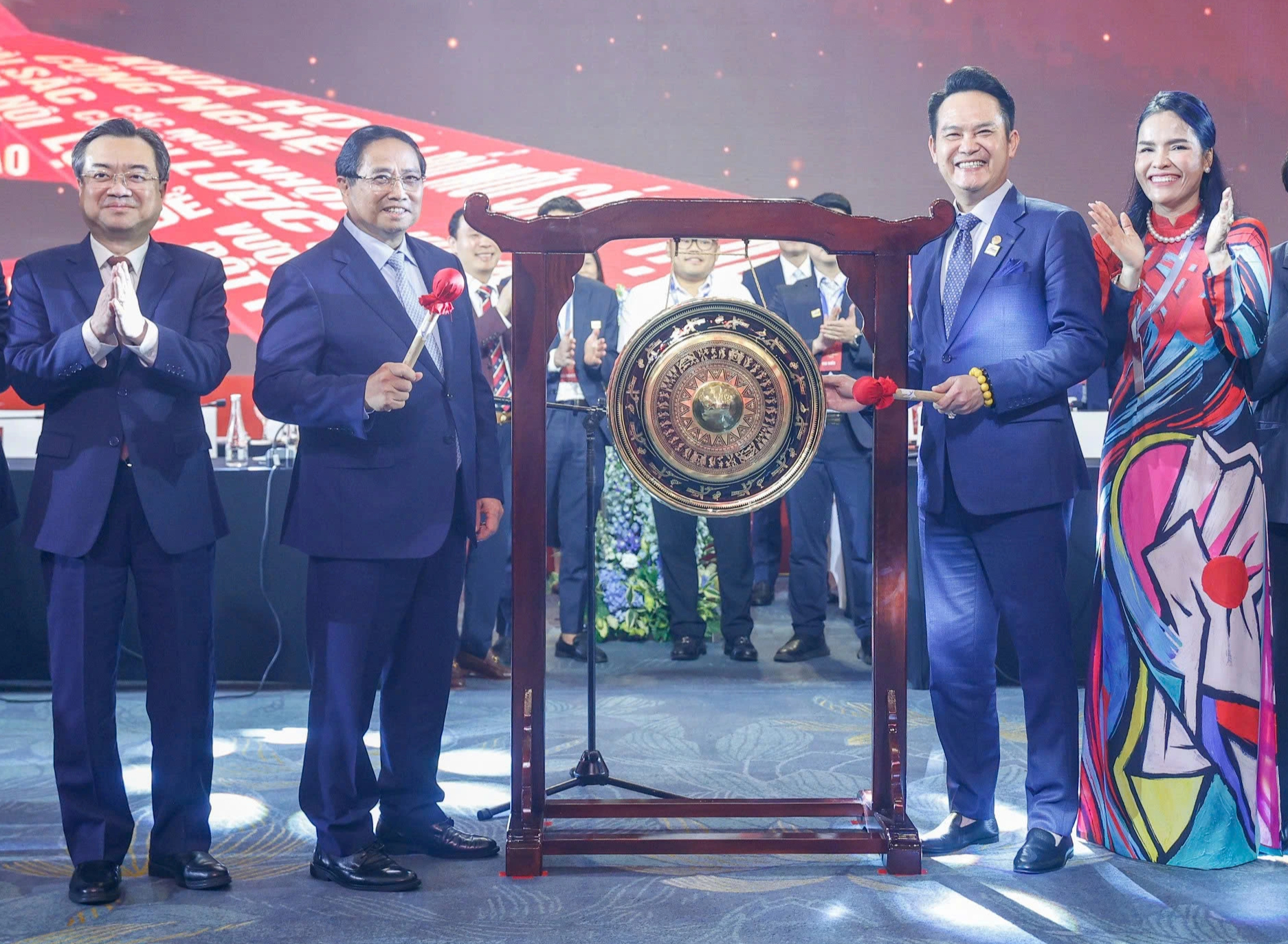 Doanh nghiệp tư nhân tiên phong triển khai chương trình quốc gia đào tạo 10.000 CEO- Ảnh 2. Doanh nghiệp tư nhân tiên phong triển khai chương trình quốc gia đào tạo 10.000 CEO- Ảnh 2.