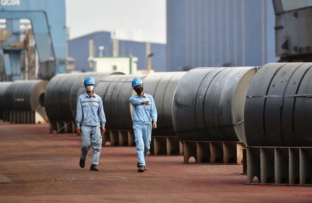 Thép cuộn cán nóng Hoà Phát. Thep cuon can nong Hoa Phat.jpg