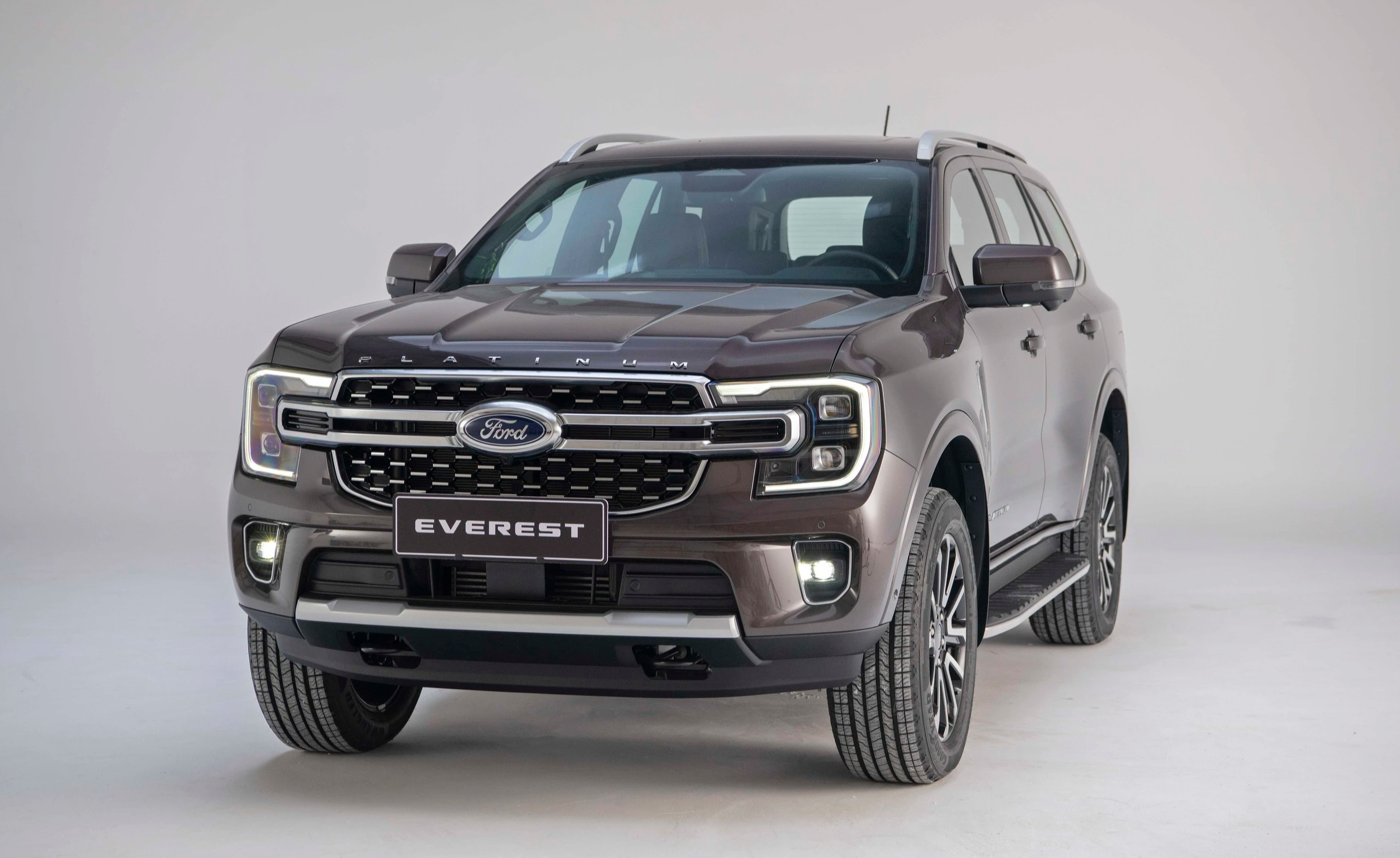 Ford Ranger vượt Mitsubishi Xpander 9 10 ô tô động cơ xăng, dầu bán chạy nhất tháng 7.2025: Ford Ranger vượt Mitsubishi Xpander - Ảnh 9.