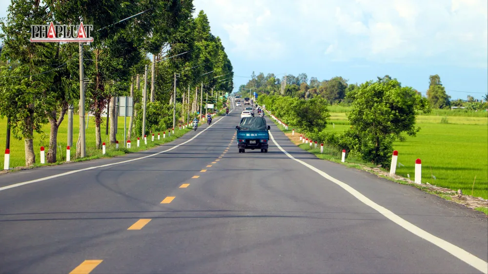 Dự án nâng cấp mở rộng Quốc lộ 61C có chiều dài hơn 37km, tổng mức đầu tư dự kiến gần 5.180 tỉ đồng. Ảnh: CHÂU ANH Quốc lộ 61C qua TP Cần Thơ