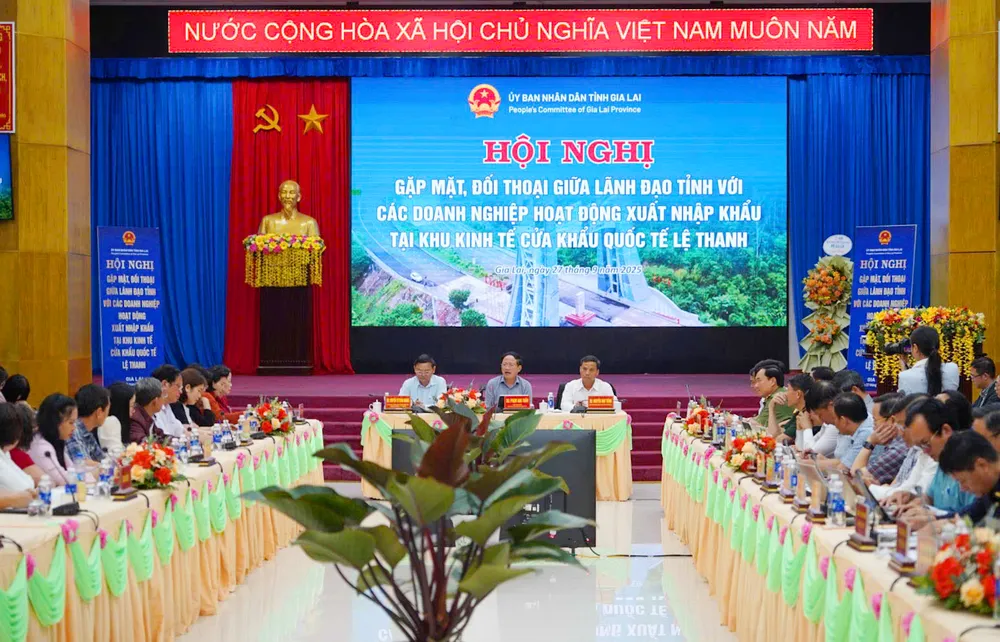 Lãnh đạo tỉnh Gia Lai gặp mặt, đối thoại với doanh nghiệp và cam kết tháo gỡ vướng mắc, cải thiện môi trường đầu tư vào Khu kinh tế Cửa khẩu Quốc tế Lệ Thanh.