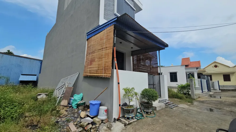 xây nhà trên đất người khác