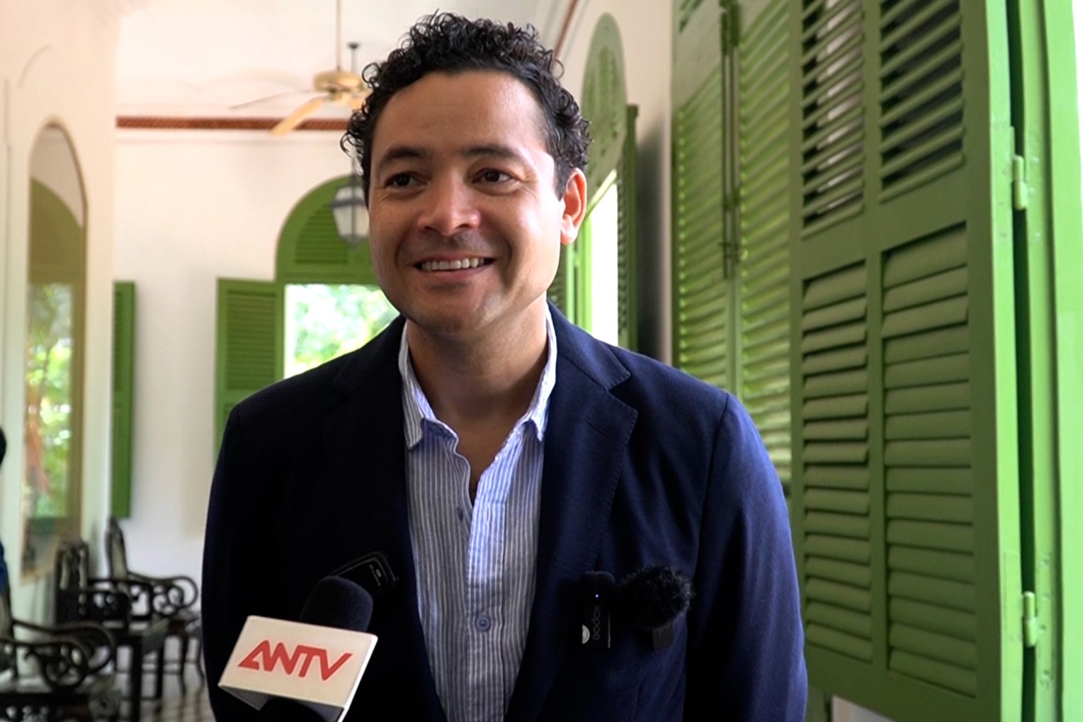 Giới trẻ thích thú chiêm ngưỡng kiến trúc Dinh thự Pháp tại TP HCM 4 VIDEO: Giới trẻ thích thú chiêm ngưỡng kiến trúc bên trong Dinh thự Pháp tại TP HCM - Ảnh 4.