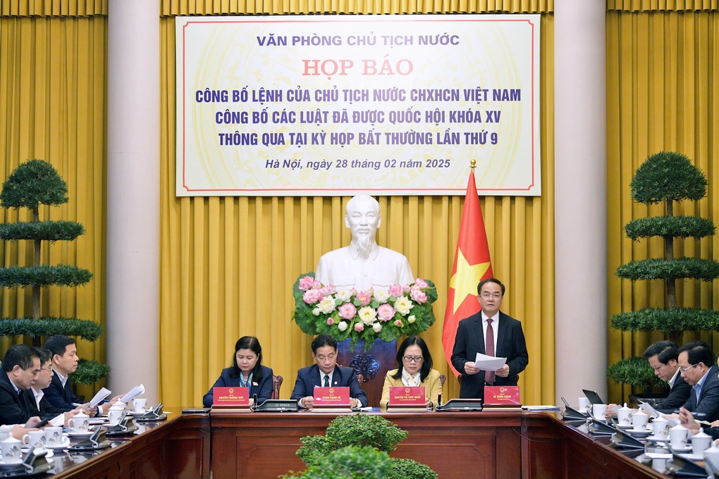 Giữ nguyên HĐND các cấp, bổ sung quy định khi khuyết Chủ tịch HĐND - 2 Giữ nguyên HĐND các cấp, bổ sung quy định khi khuyết Chủ tịch HĐND - 2